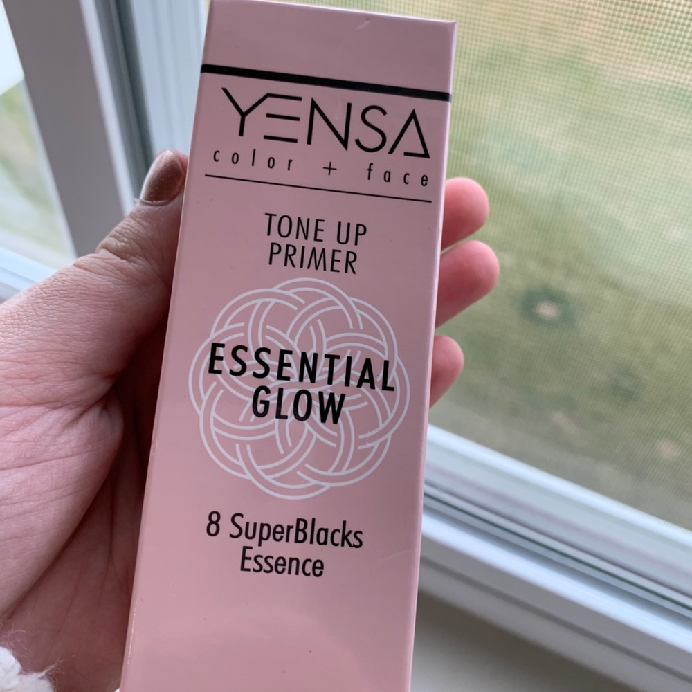 TONE UP PRIMER Essential Glow